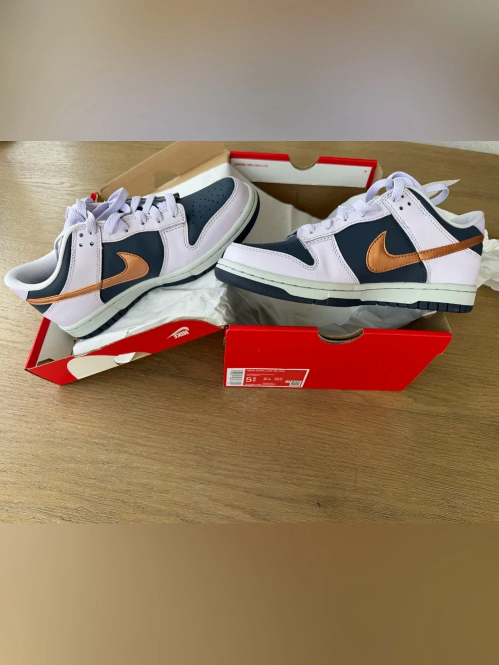 *BRAND NEW* Nike Dunk Low SE (GS) Thunder Blue/Copper Swoosh